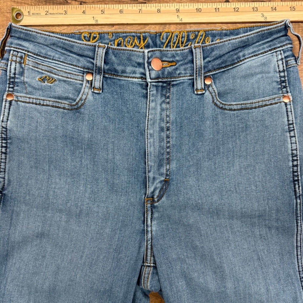 Wrangler Lainey Wilson Women 29* Bell Bottom Jean High Rise Raw Hem Western Boho - Picture 5 of 8